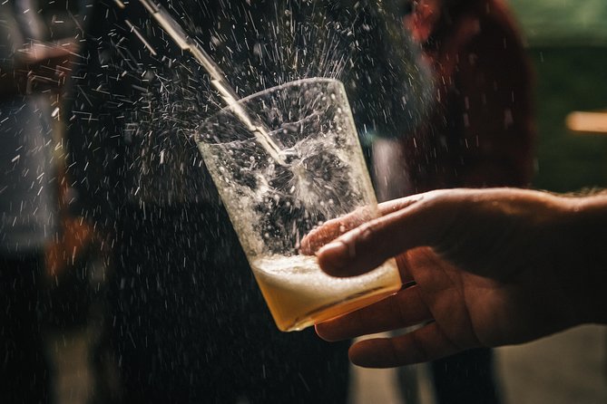 " Basque Farm House & Cider house" tour + meal from San Sebastian - Basque cider and farmhouse in one clean 6 hours