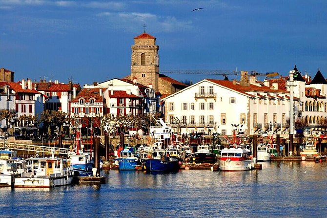Biarritz & French Basque Coast Private Tour from San Sebastian - Stop 2: Saint-Jean-de-Luz Port, Basque Architecture, and Louis XIV’s Wedding Church