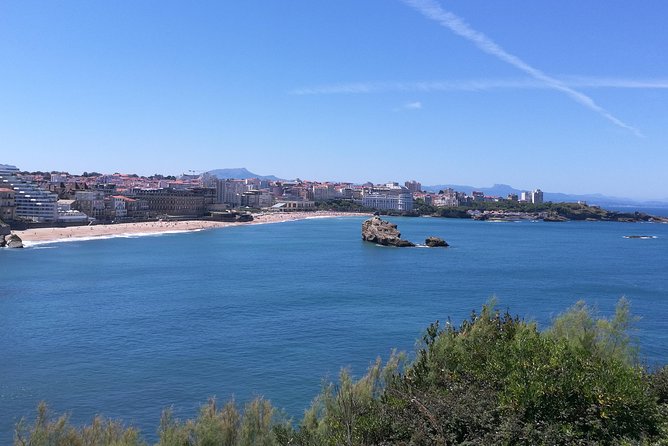 Biarritz & La Côte Basque Private tour - La Grande Plage: luxury meets surfing at the edge of Biarritz