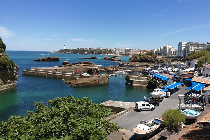 Biarritz & La Côte Basque Private tour - Hondarribia’s medieval walls: old town plus the fishermen’s district