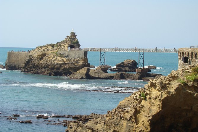 Biarritz & La Côte Basque Private tour - Saint-Jean-de-Luz port walk: market, church, and tiny shops