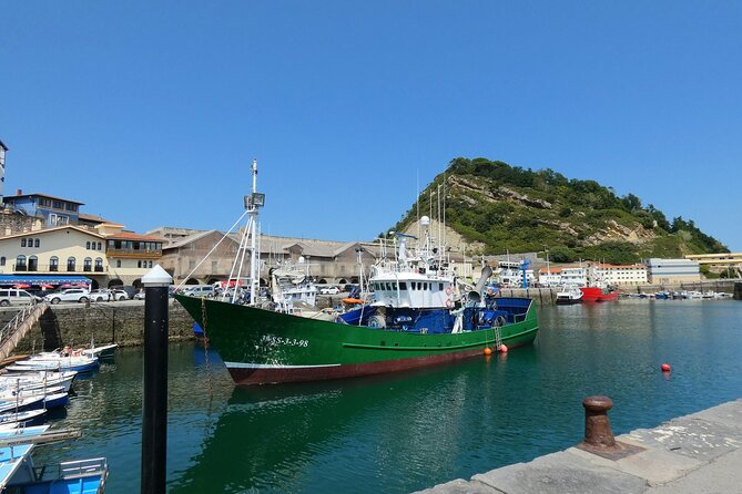 Bilbao, Guggenheim & Getaria: A Private Day Tour Adventure - Getaria Fishing Port: Medieval Lanes and Balcony-Perfect Views