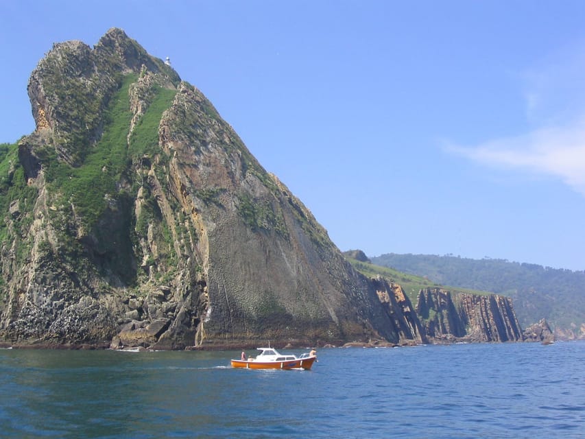 Camino de Santiago hike in San Sebastian - The guide difference: what you gain in a small-group walk