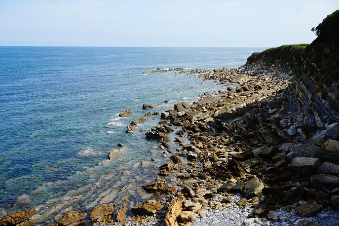 French Basque Coast private full-day tour from San Sebastián - Bayonne’s Cathedrale Sainte-Marie: cloister walks and color-street atmosphere
