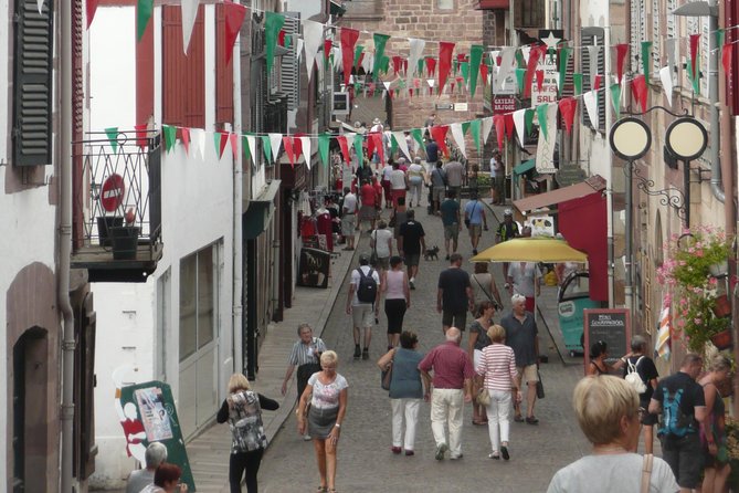 French-Basque Countryside Private tour Discover the hidden beauty of Pyrenees - Price and what you’re really getting for $433.48 per person