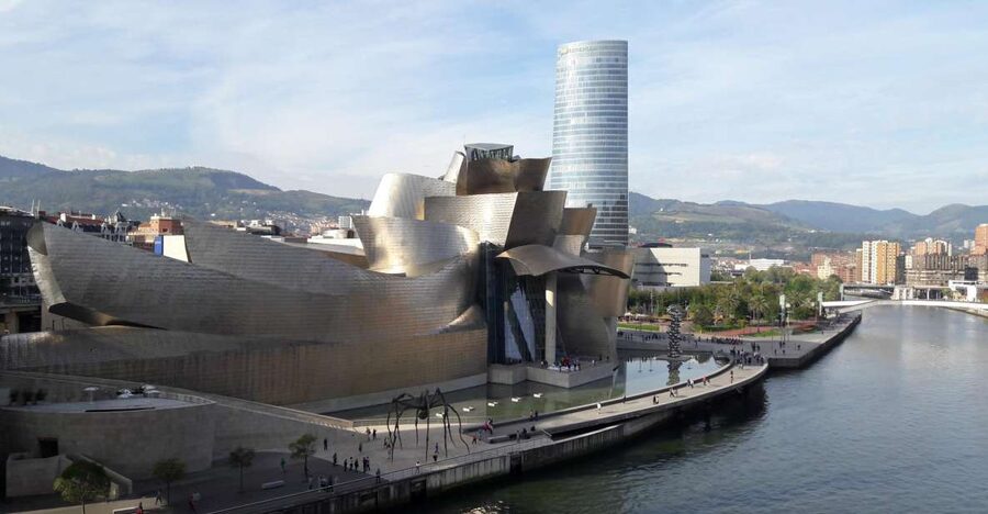 From San Sebastian: Bilbao & Guggenheim Museum Private Tour - Getting Your Bearings in Bilbao’s Old Town (City Hall to the Quiet Corners)