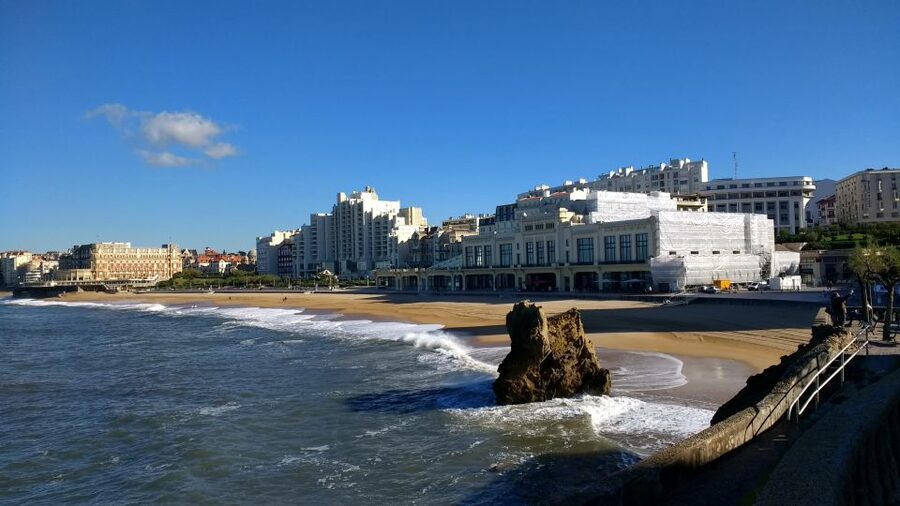 From San Sebastian or Bilbao: Biarritz and French Coast Tour - Biarritz: The Belle Époque Seaside That Still Feels Like a Resort