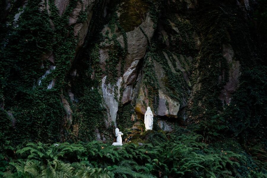 From San Sebastian: Sanctuary of Lourdes - The Early San Sebastián Start: Comfortable Road Time to Lourdes
