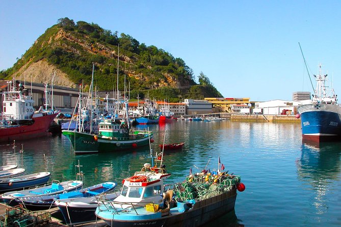 Gipuzkoa Coast Tour with lunch - Getaria: vineyards, Juan Sebastián de Elcano, and Balenciaga