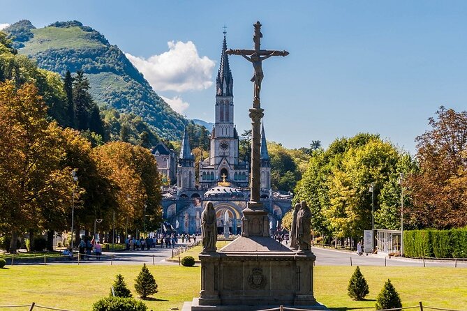 Lourdes Sanctuary tour- Catholic pilgrimage sanctuary - Key highlights that make this tour work