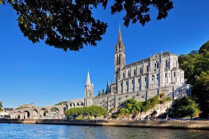 Lourdes Sanctuary tour- Catholic pilgrimage sanctuary - Hotel pickup and private transport: fewer headaches, more Lourdes time