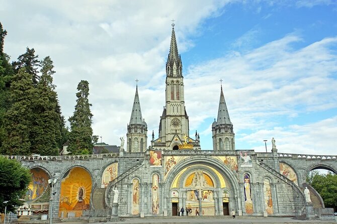Lourdes Sanctuary tour- Catholic pilgrimage sanctuary - What the schedule actually feels like (start early, move with purpose)