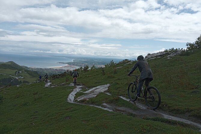 Mountain Bike Small Group Tour in San Sebastian - San Sebastián Hills From the Seat: The Real Value