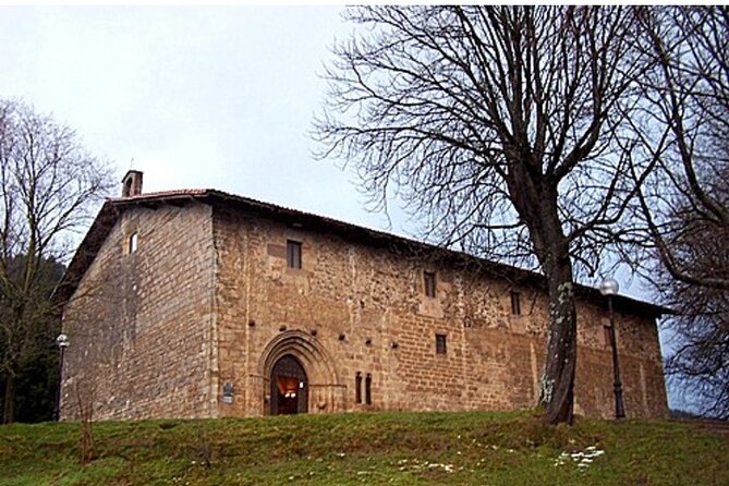 Oñati and Aranzazu Sanctuary Tour From San Sebastian - Price and what you’re actually paying for
