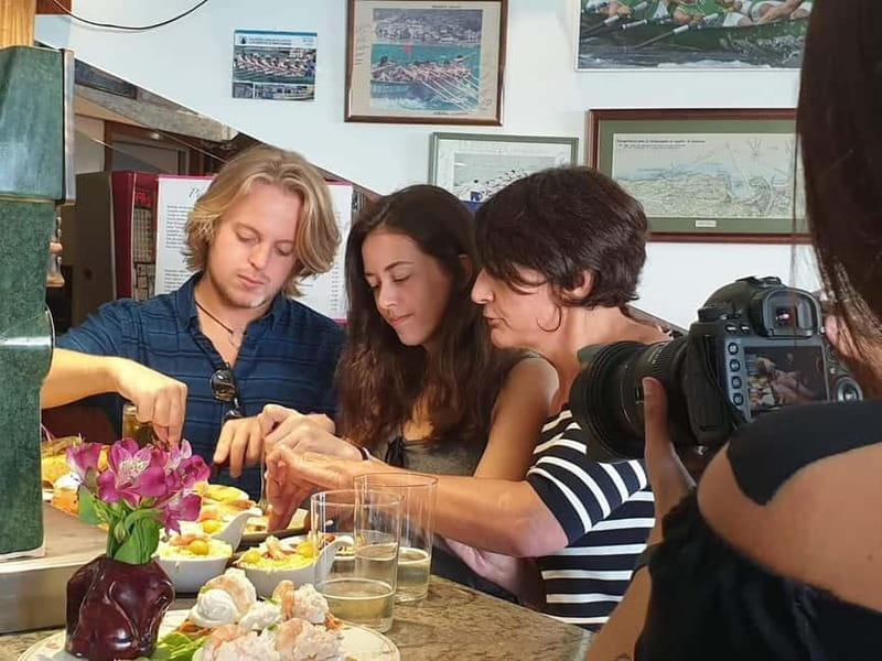 Premium Evening Pintxos Tour in San Sebastian’s Old Town - Price and value: what $159 is buying you