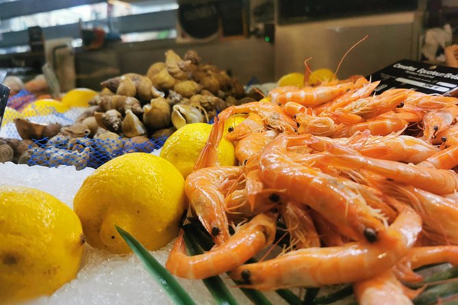 Private French Basque Country Food Tour from San Sebastian - Stop 6: Hondarribia pintxos and the Basque-French vs Basque-Spanish conversation