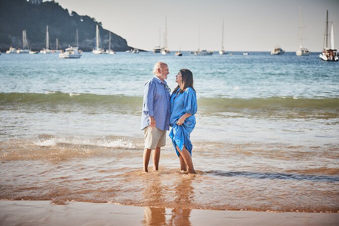 Private Photo Session with a Professional in San Sebastián - How Izaskun and Miguel keep the session natural