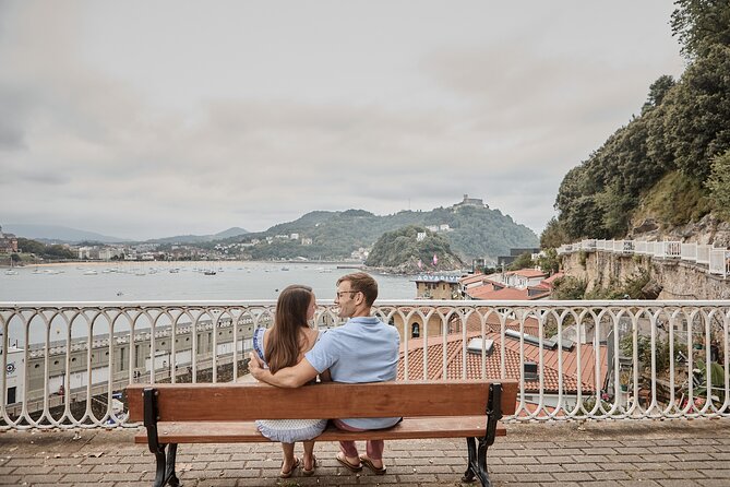 Private Photo Session with a Professional in San Sebastián - Should you book this private San Sebastián photo session?