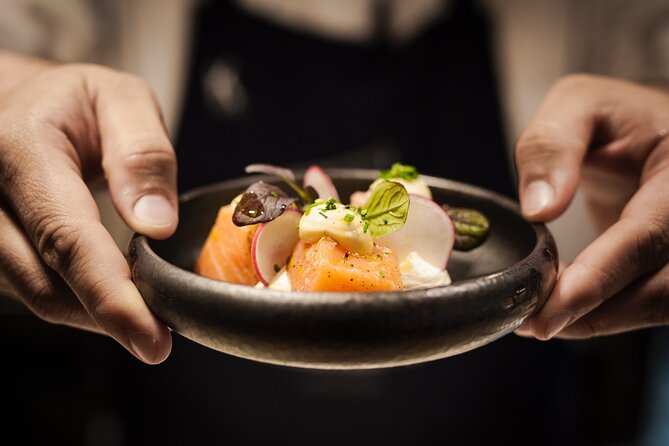 Private Pintxos and Wine Tour in San Sebastián - Stop 1: Konstituzio Plaza and the Old Town orientation