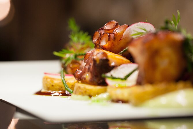 Private Pintxos and Wine Tour in San Sebastián - Walking through Old Town with food customs in your pocket