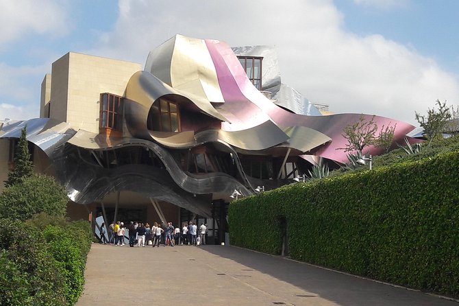 Private Rioja wine tasting tour with local lunch - Guide quality: wine expertise plus Basque context