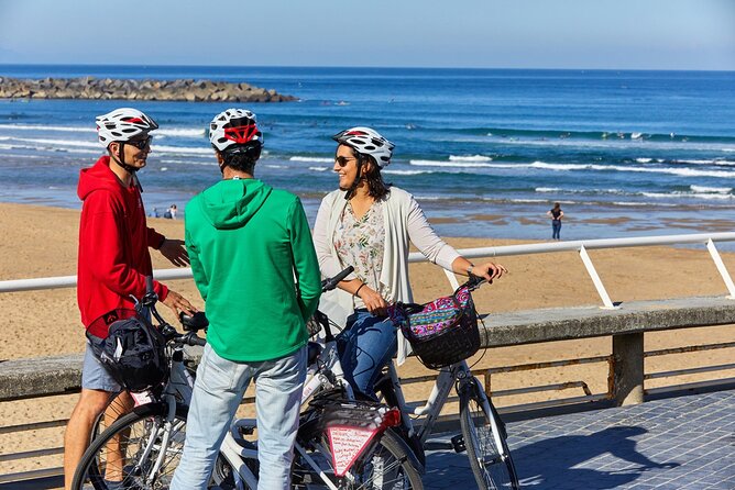 Private San Sebastian Bike Tour - La Concha Beach to Miramar Palace: beaches, boulevard life, and a Japan legend