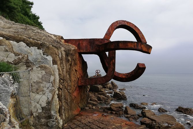 Private San Sebastian Highlights & Pintxos Tour - What to expect from the private guide experience