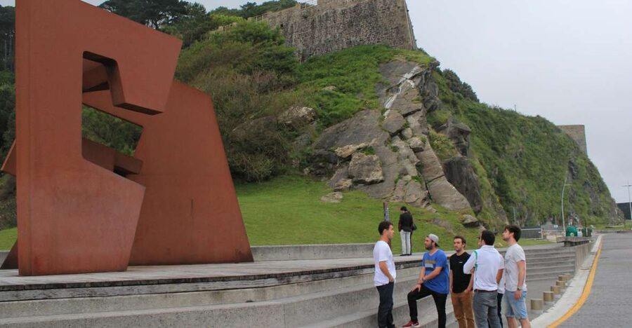 Private walking tour in San Sebastian - Hotel Maria Cristina (Pass-By): The Luxury Era Still Shows Up