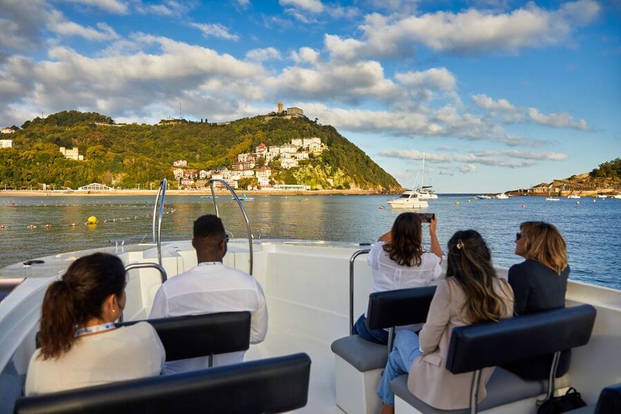 San Sebastian: 2 Bays Evening or Sunset Boat Tour with Cava - Price and Value: What $77 Buys You Here