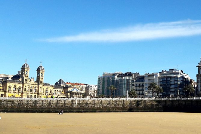 San Sebastian and Biarritz Private Day Tour - Crossing Spain to France without the stress of renting a car