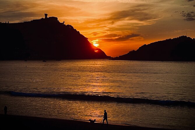 San Sebastian: Eco-Friendly Panoramic Catamaran Cruise - The Second-Look Bonus: Peine del Viento From Two Sides