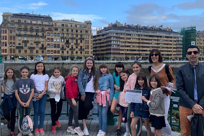 San Sebastián escape game, mystery of Santo Tomás and Santa Clara - Meeting at Cristina Enea and the end is a surprise