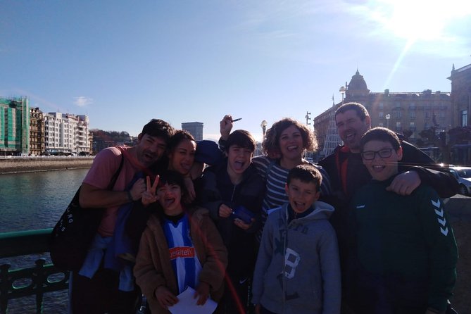 San Sebastián escape game, mystery of Santo Tomás and Santa Clara - Price and value: about $24 for 90 minutes of guided city play