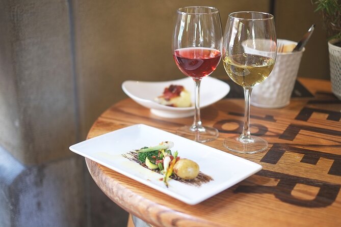 San Sebastian Evening Pintxo Tour with Wine - Starting at 6:30 pm: a practical Old Town plan