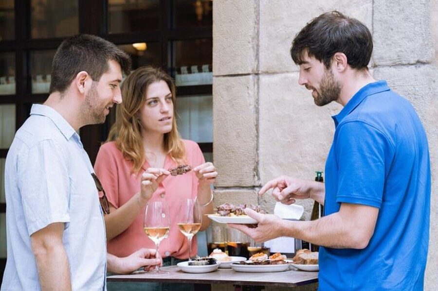 San Sebastian Food Tour: Pintxo Tasting Paired with Wines - Meeting at the Tourist Office and Getting Oriented Fast