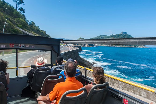 San Sebastian Hop On Hop Off Sightseeing Tour - La Concha and La Perla: Your Best Shot at the Iconic View
