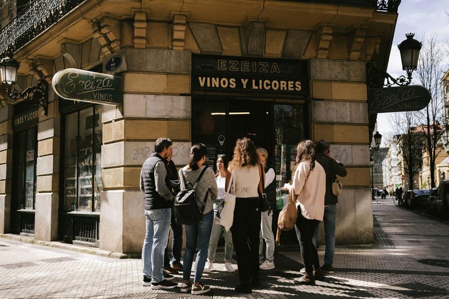 San Sebastian Like a Local: Evening Pintxos Tour - Homemade vermouth and the maritime-style finale at Kontxa Pasealekua