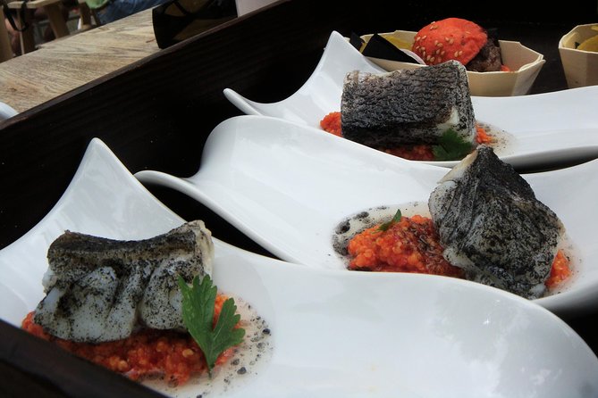 San Sebastián Market & Lunch Tour with Basque Bites - Mercado De La Bretxa to Old Town: Getting Oriented Fast