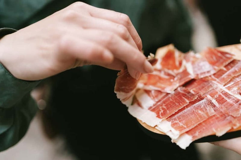 San Sebastian: Pintxos and Wine Tour - Key things to know before you go