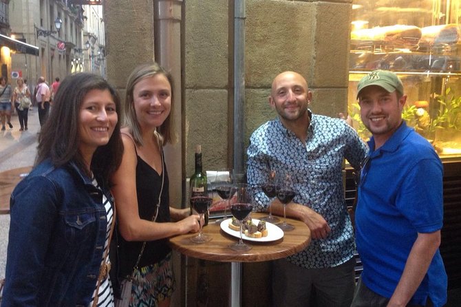 San Sebastian Pintxos Tour for Gourmets in the Old Town - Menu Highlights: Seven Pintxos and Dessert That Hit the Spot