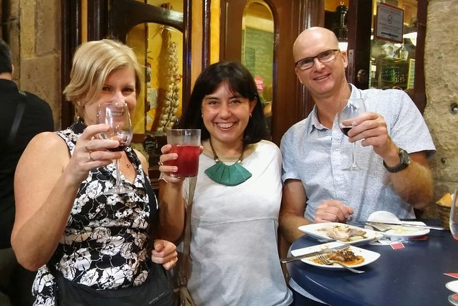 San Sebastian Pintxos Tour for Gourmets in the Old Town - Drinks, Pace, and Small-Group Comfort (max 10)