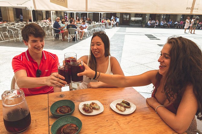 San Sebastian Pintxos Tour for Gourmets in the Old Town - Parte Vieja Streets: First Stops and Local Bar Rhythm