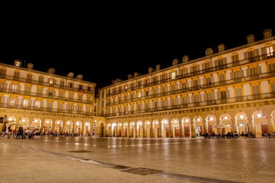 San Sebastian: Private custom walking tour with a guide - Price and value: what $53 includes, and what you’ll still pay