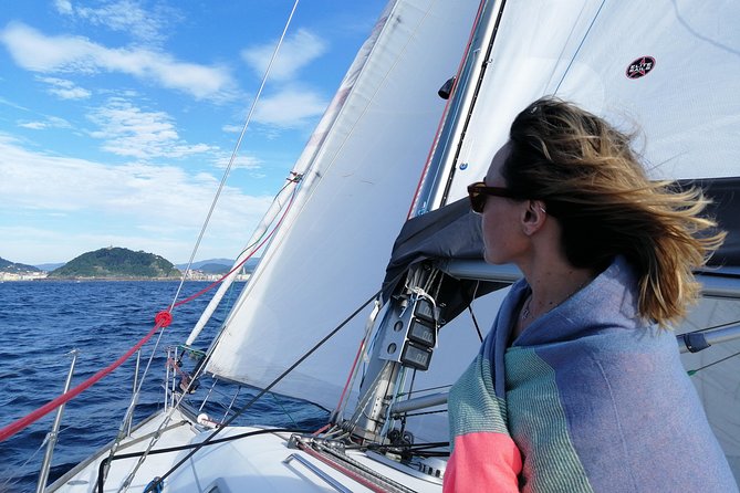 San Sebastian Private Sailing trips & Socioeducational boat tours - What you actually get on a private 2-hour sailing