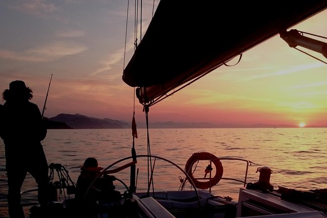 San Sebastian Sunset Sailing Trip - Who this sailing trip suits best
