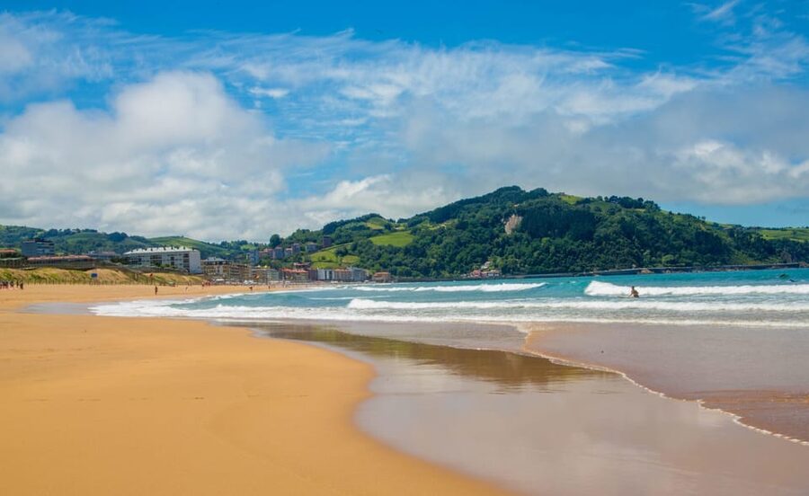 San Sebastian: Surf & Party Hostel - Where you sleep, meet, and how surf transport works