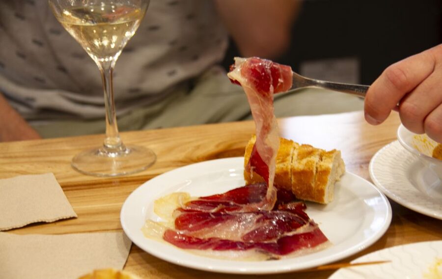 Secret walking Food Tours San Sebastian - The 3-hour flow: how the route builds from salty to sweet