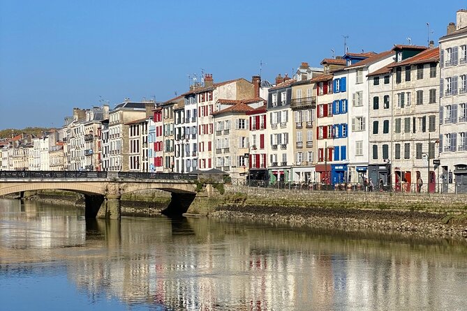 Small Group Bayonne, Biarritz, St.Jean De Luz from San Sebastian - Saint-Jean-de-Luz: Corsairs, Royal Ties, and the Maison Adam Macaron Stop
