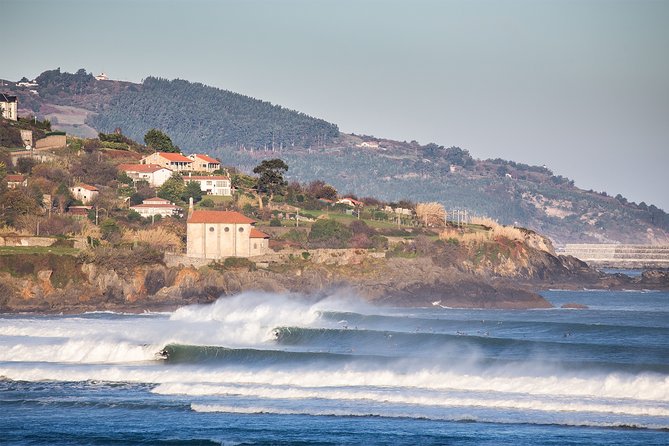 Surf the Basque Country Day trip - Private experience - Stop 5: Zarautz Long Beach Swell and Mellow Crowd Energy